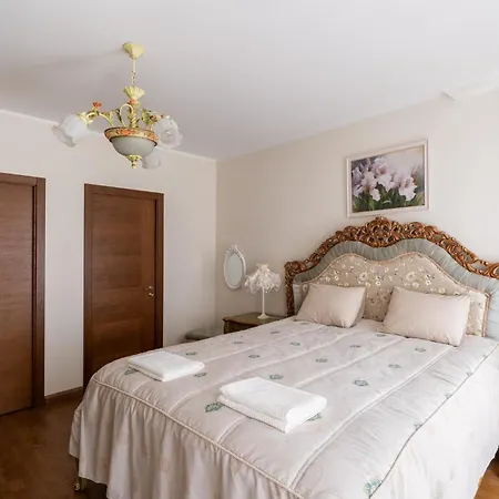 Appartement Old Town 75sqm Flat In A Modern Building - Remote Work Setup